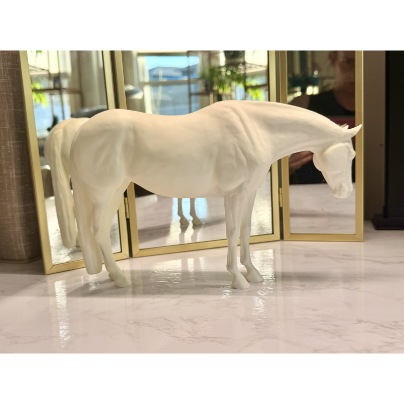 Traditional Lola (Short Mane)