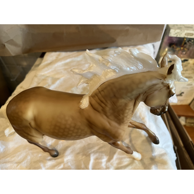 Breyerfest Dappled Palomino Future Is Bright