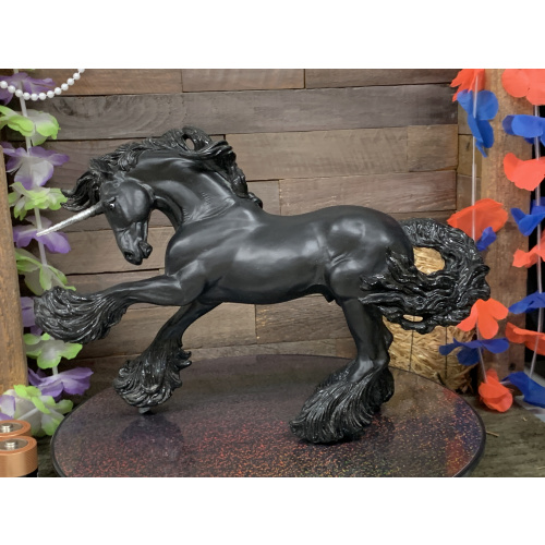 Breyer OF Horse Gypsy Vanner Obsidian Dark Grey Black Unicorn Sparkle Mane & Tail