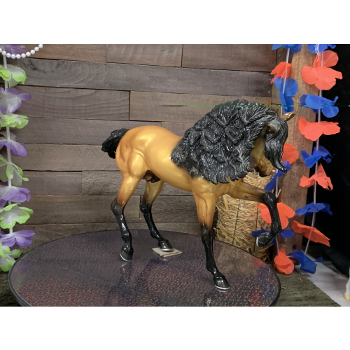 Breyer OF Horse Gypsy Vanner Glossy Tesoro De Oro  Web Special 2014