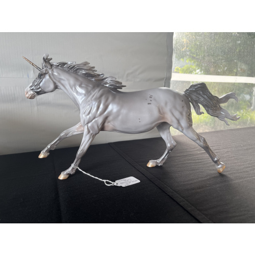 2025 Stone Equilocity Judges model unicorn Volo “Mahalo Two”