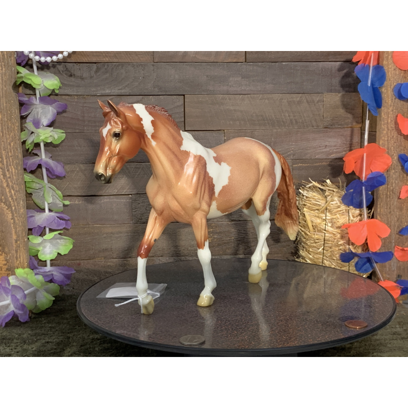 Breyer OF Horse Giselle Glossy Chestnut Pinto Slainte Surprise