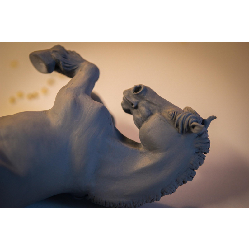 Pre-order Avanti resin horse