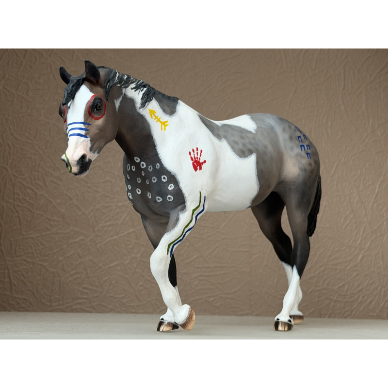 CM BREYER INDIAN PONY WITH NATIVE AMERICAN MARKINGS