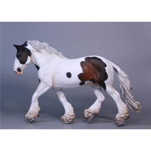 Loose Mane Shire Gelding