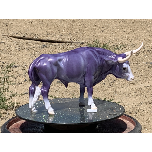 Breyer Custom Animal Traditional Texas Long Horn Bull Purple Wedgewood