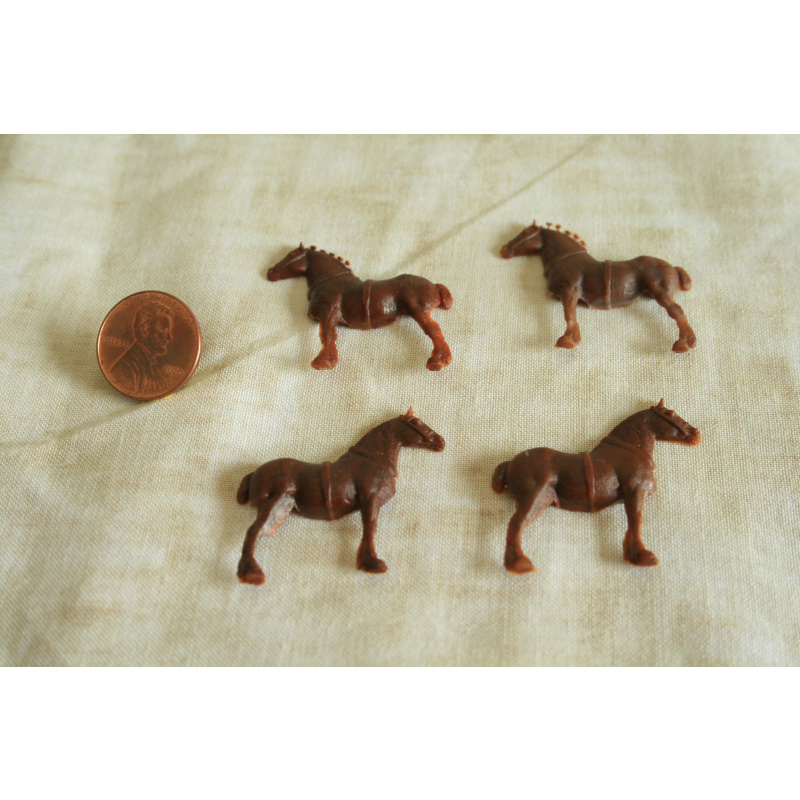 HO scale Clydesdale pair (kit)