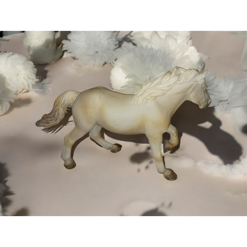 Breyer smaller classic horse draft