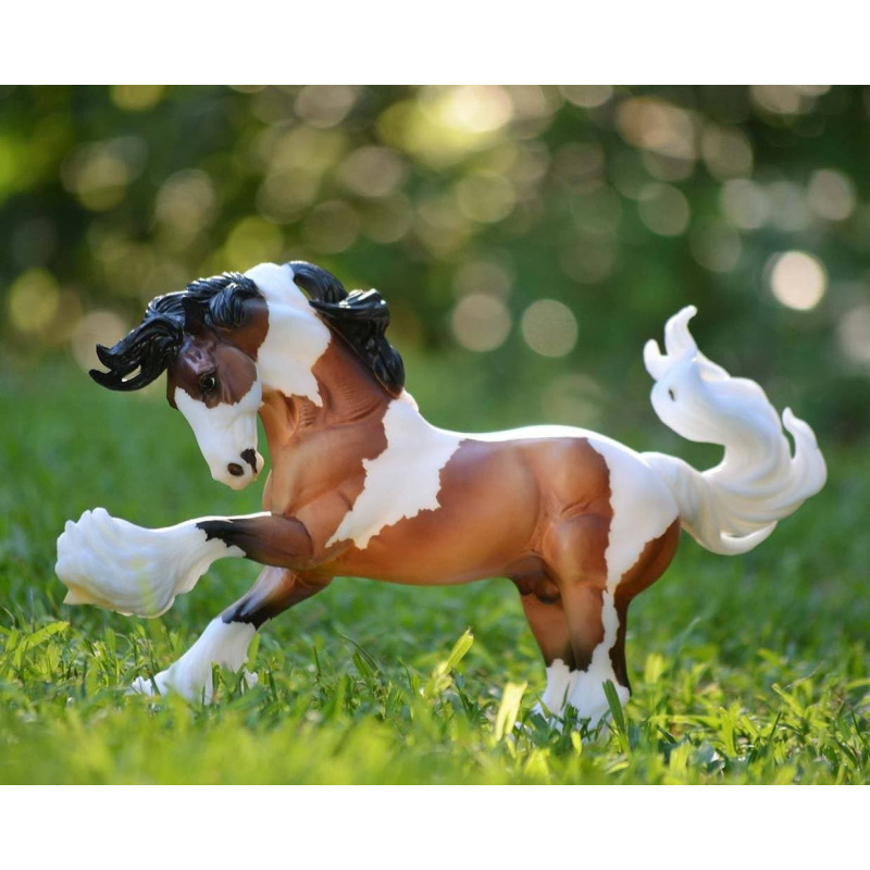Breyer horse free shipping Gypsy Vanner